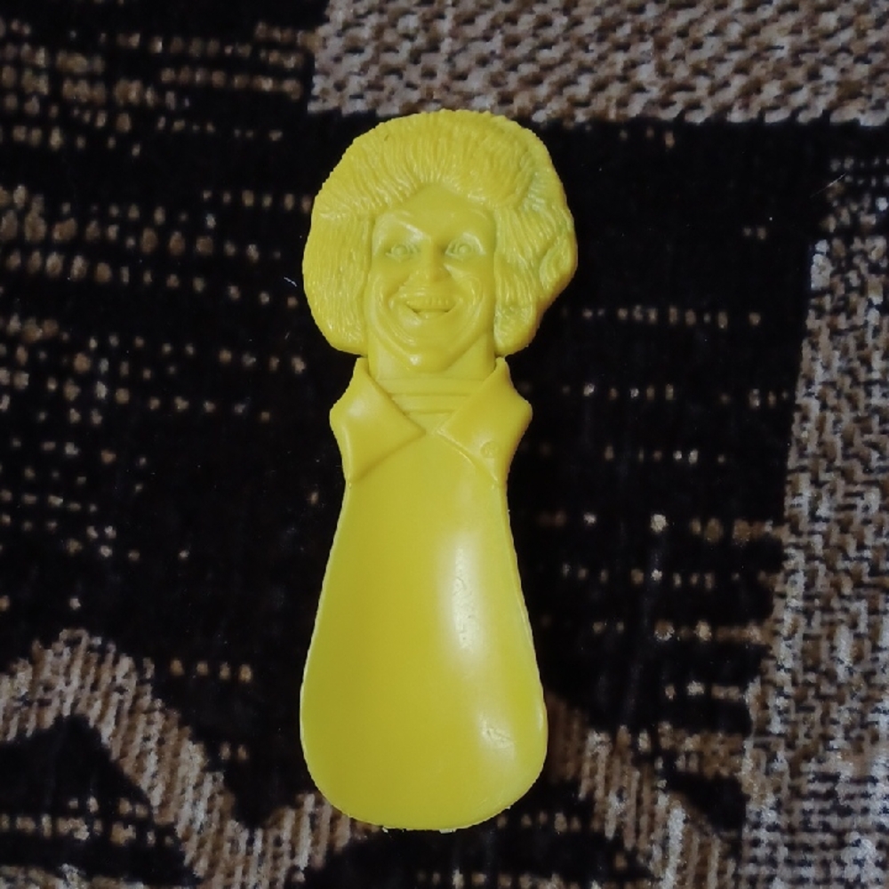 $4 Add-on Yellow Ronald McDonald Shoe Horn - Child Size